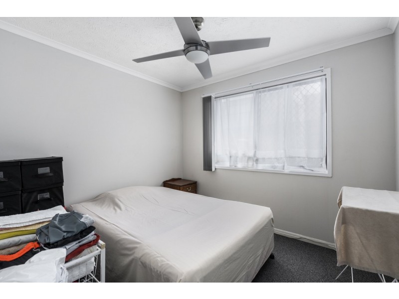 4/9 Bradford Street, Labrador QLD 4215