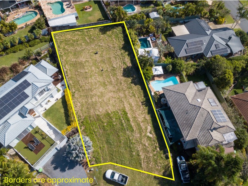 5 Bretton Court, Carrara QLD 4211