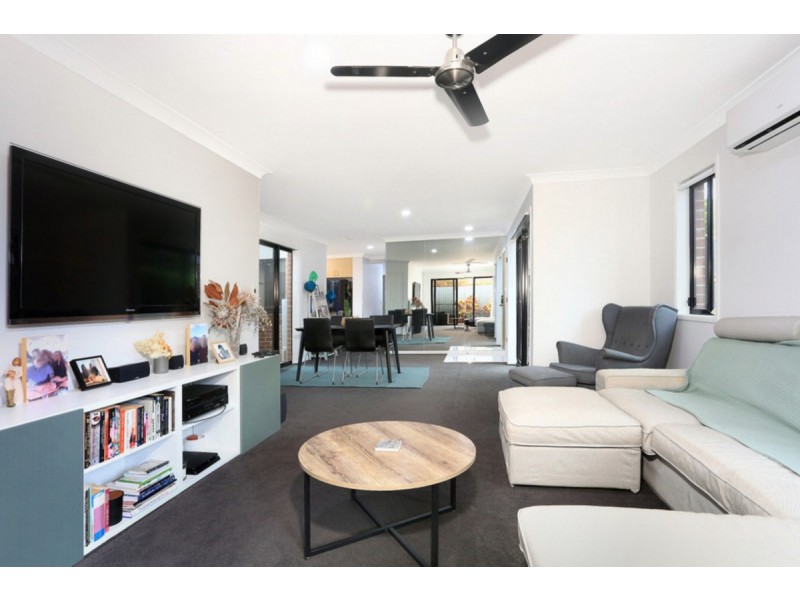 52a/64 Gilston Road, Nerang QLD 4211