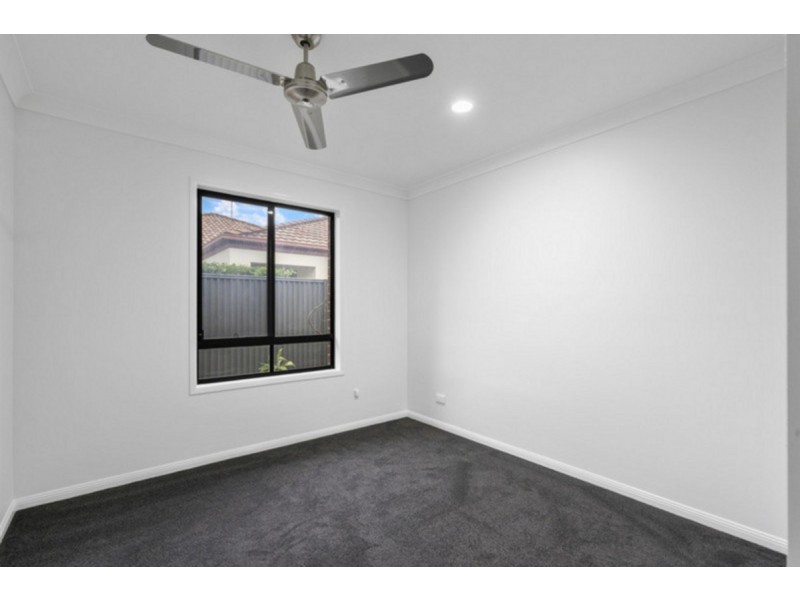 52a/64 Gilston Road, Nerang QLD 4211