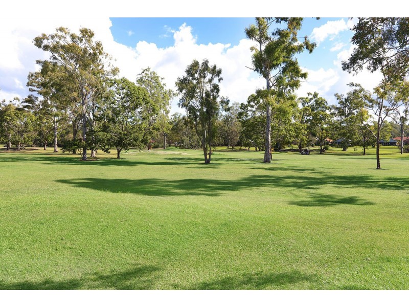 11 Linksview Court, Helensvale QLD 4212