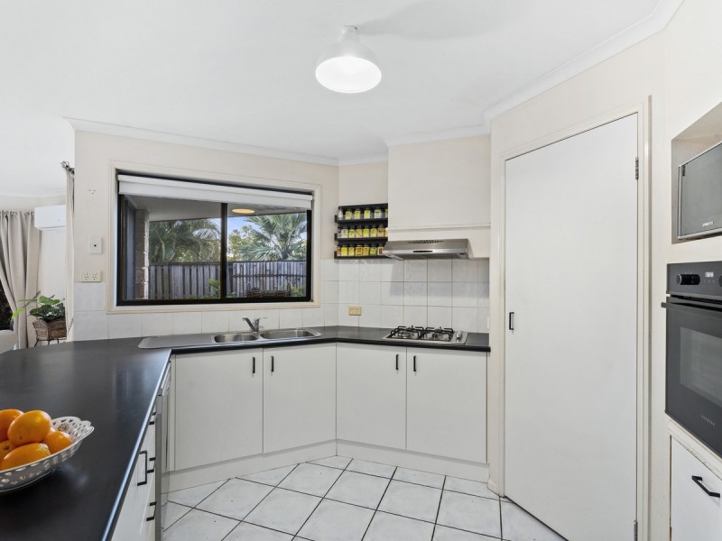 19 Armstrong Way, Highland Park QLD 4211