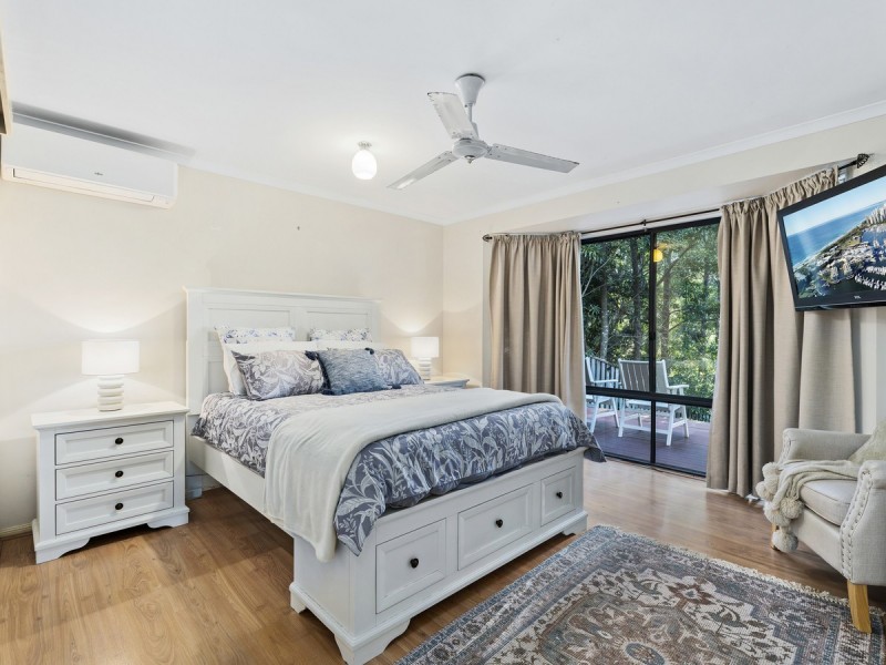 19 Armstrong Way, Highland Park QLD 4211