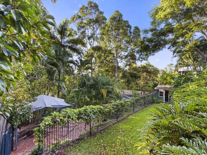 19 Armstrong Way, Highland Park QLD 4211