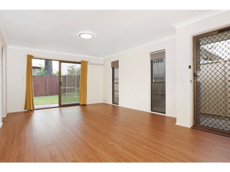 2/17 Shillito Street, Southport QLD 4215