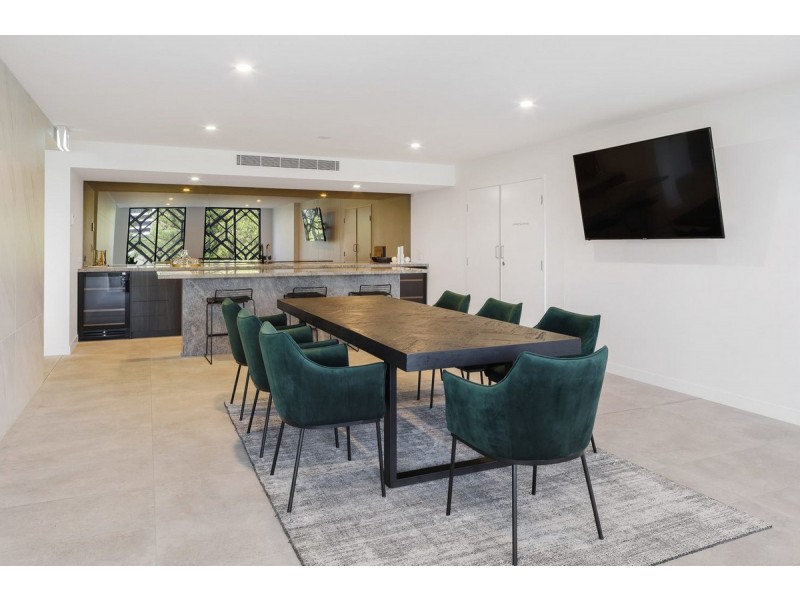 1203/185 Old Burleigh Road, Broadbeach QLD 4218