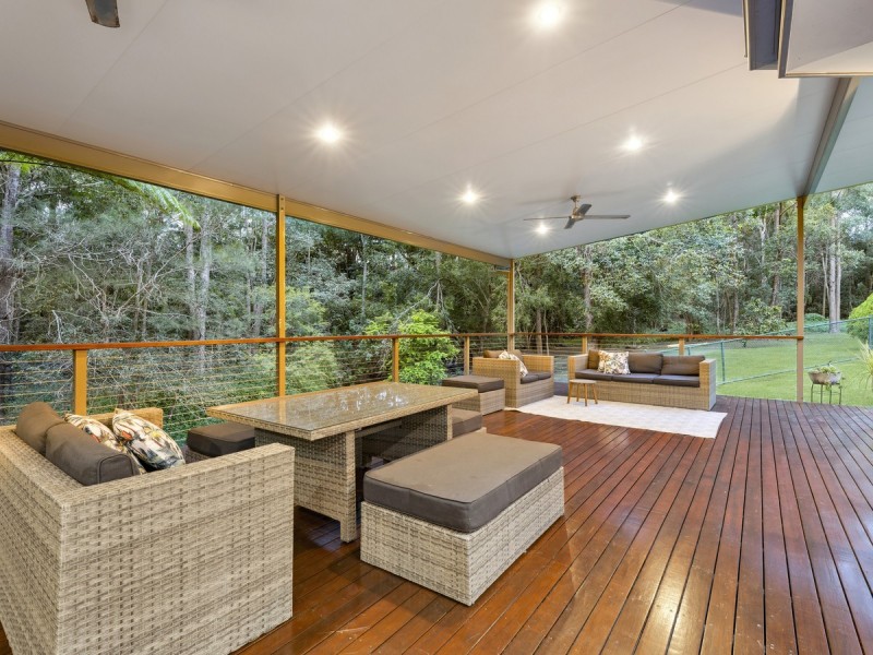 22 Winderadeen Drive, Highland Park QLD 4211