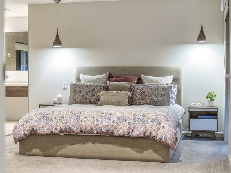 22 Winderadeen Drive, Highland Park QLD 4211