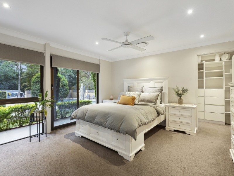 22 Winderadeen Drive, Highland Park QLD 4211