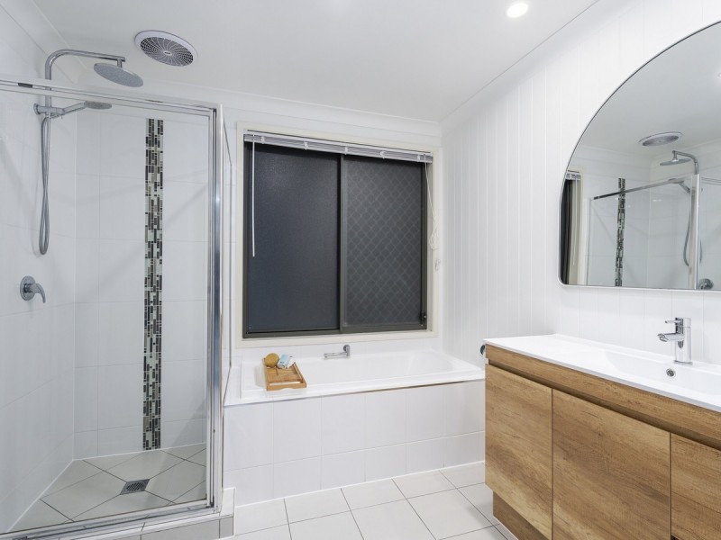 17 Rutherford Circuit, Gilston QLD 4211