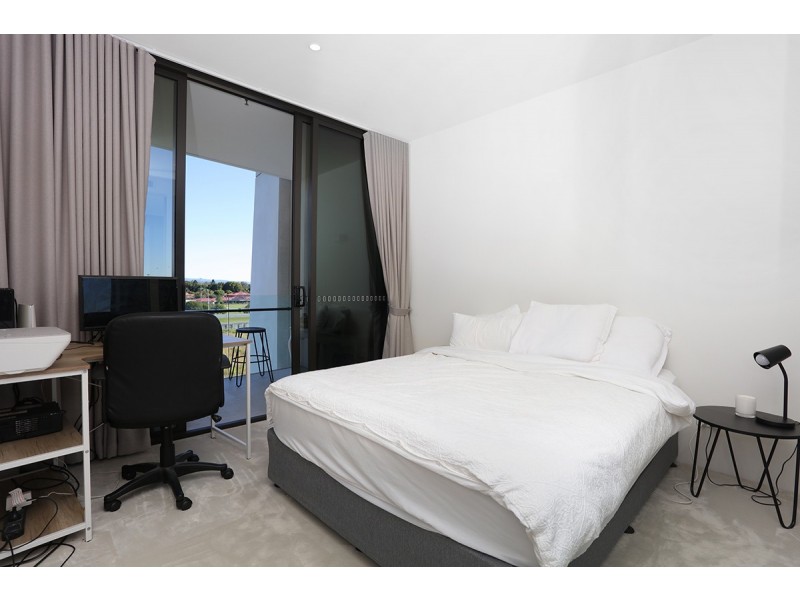 3403/24 The Lanes Boulevard, Mermaid Waters QLD 4218