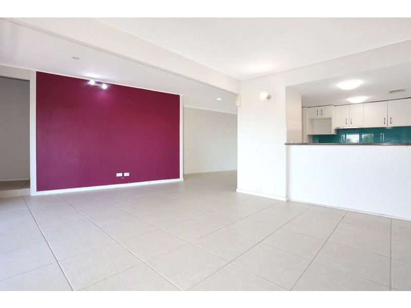 13/11 Balfour Crescent, Highland Park QLD 4211