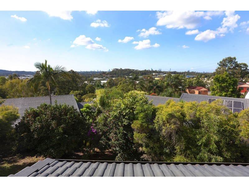 13/11 Balfour Crescent, Highland Park QLD 4211