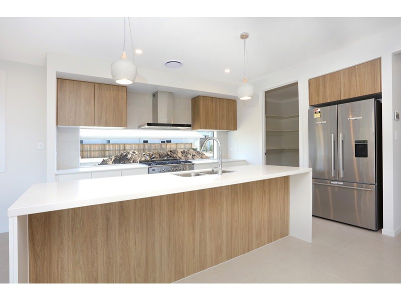 9 Headway Street, Nerang QLD 4211