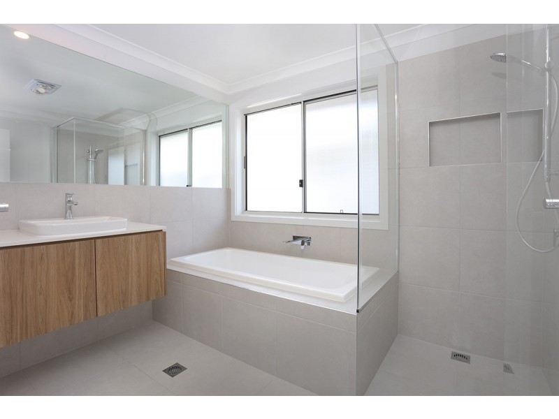 9 Headway Street, Nerang QLD 4211