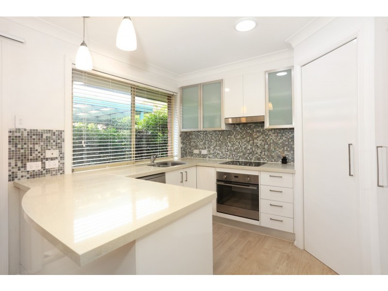 6 Billeroy Place, Nerang QLD 4211
