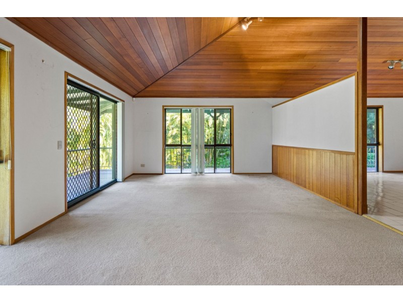 1137 Beaudesert-Nerang Road, Clagiraba QLD 4211