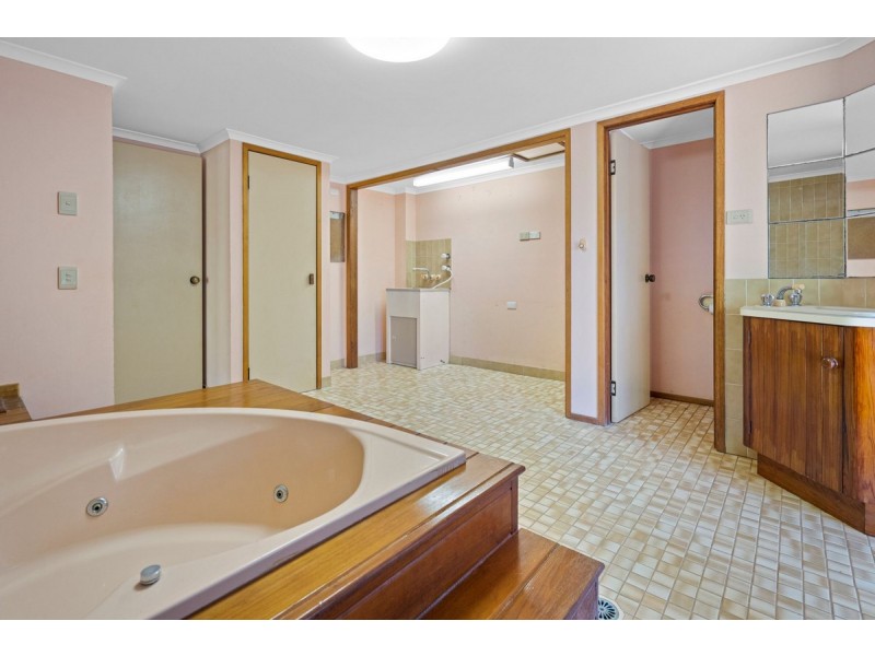 1137 Beaudesert-Nerang Road, Clagiraba QLD 4211