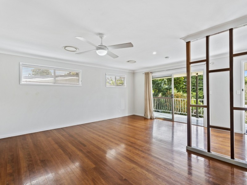 18 Moora Street, Ashmore QLD 4214