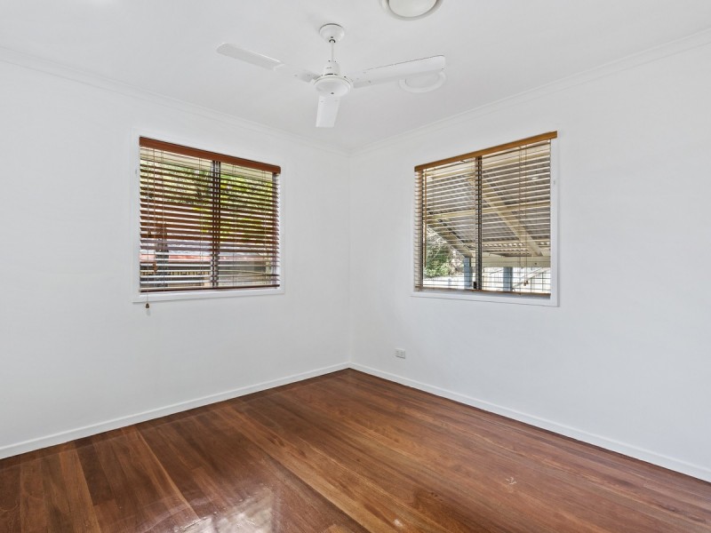 18 Moora Street, Ashmore QLD 4214