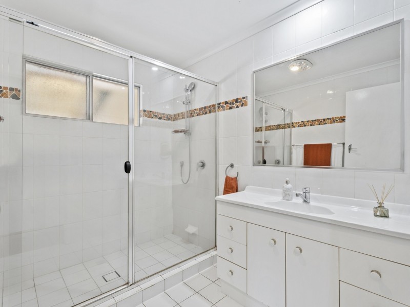 18 Moora Street, Ashmore QLD 4214