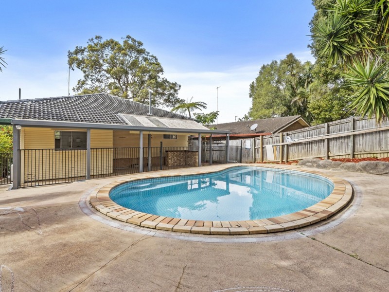 18 Moora Street, Ashmore QLD 4214
