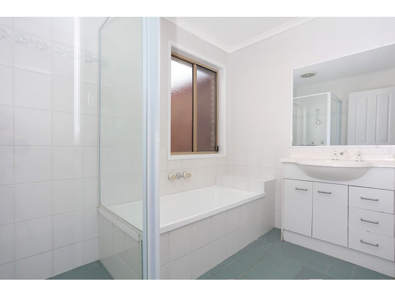 24 Bards Court, Nerang QLD 4211