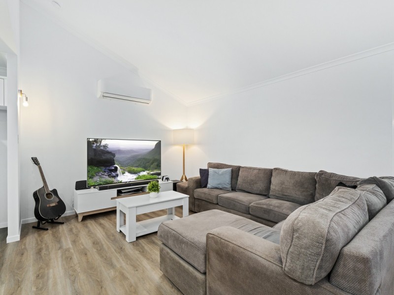 14 Gemstone Court, Carrara QLD 4211