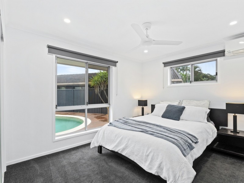 14 Gemstone Court, Carrara QLD 4211