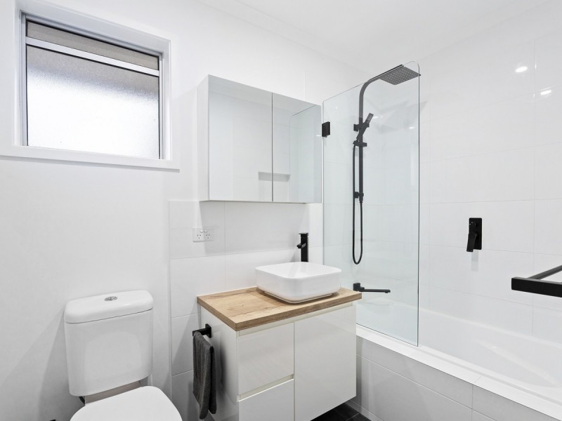 14 Gemstone Court, Carrara QLD 4211