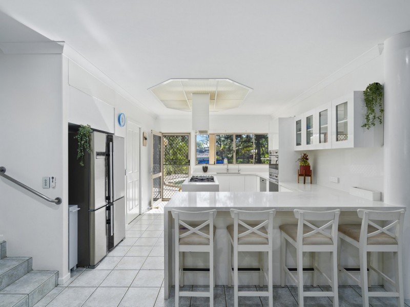 2/397-401 Hinkler Drive, Worongary QLD 4213