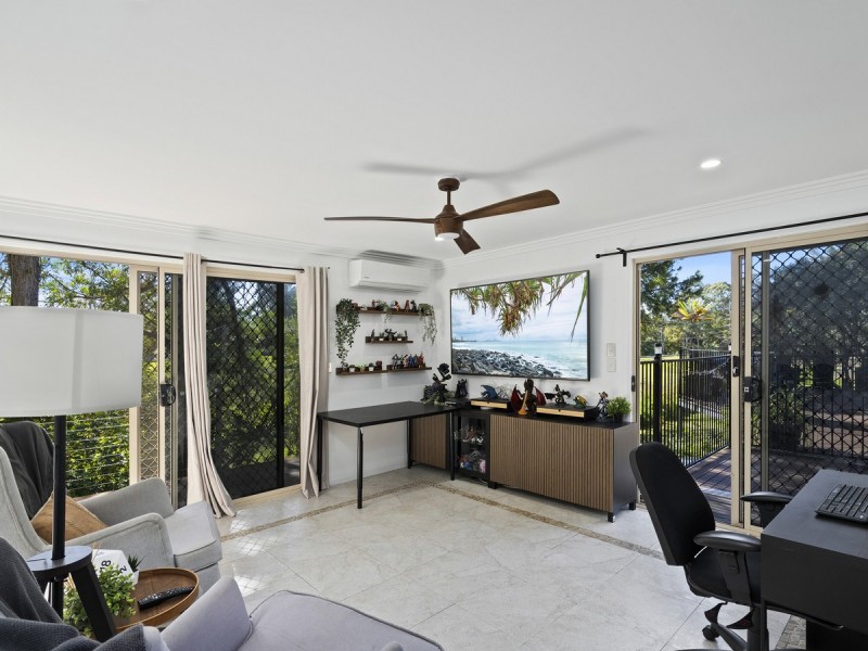 2/397-401 Hinkler Drive, Worongary QLD 4213