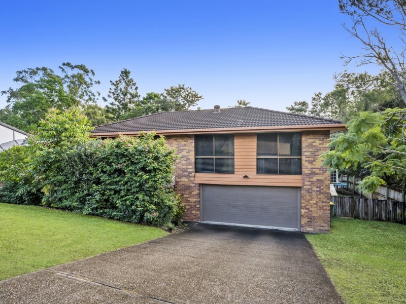 8 Lytham Court, Highland Park QLD 4211