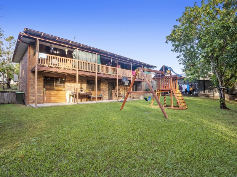 8 Lytham Court, Highland Park QLD 4211
