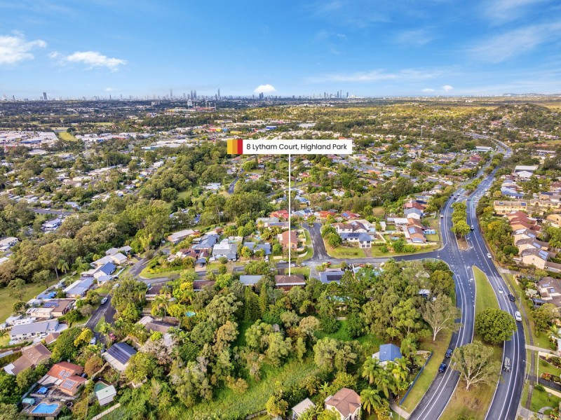 8 Lytham Court, Highland Park QLD 4211