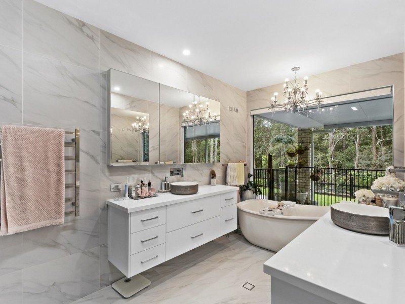 70 Country Crescent, Nerang QLD 4211