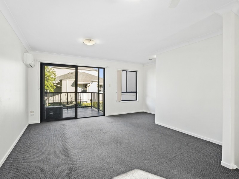 2/7 Bowden Court, Nerang QLD 4211