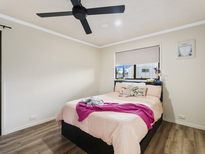 4 Mildara Court, Highland Park QLD 4211
