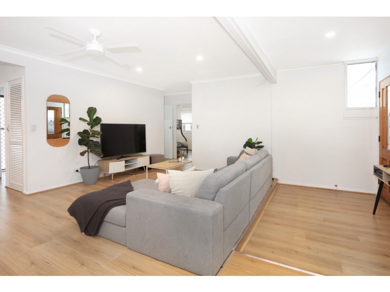 60 Benowa Road, Southport QLD 4215