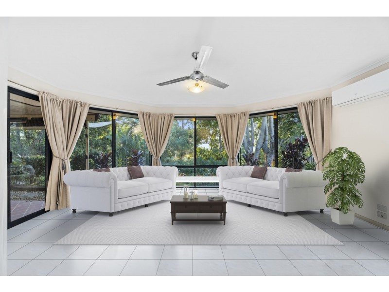 19 Armstrong Way, Highland Park QLD 4211