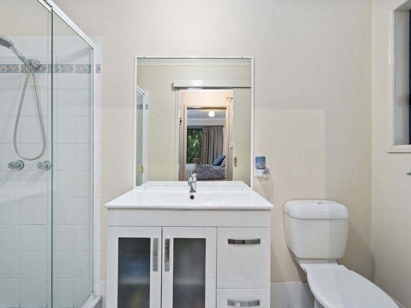 19 Armstrong Way, Highland Park QLD 4211