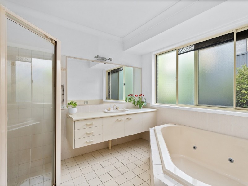 182 Dugandan Street, Nerang QLD 4211