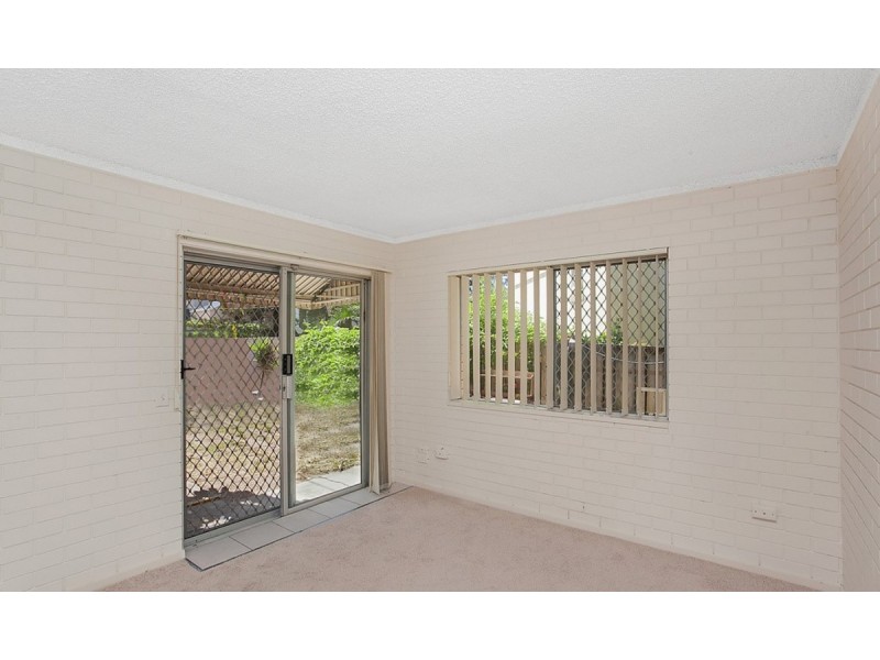 1/12 Markwell Avenue, Surfers Paradise QLD 4217
