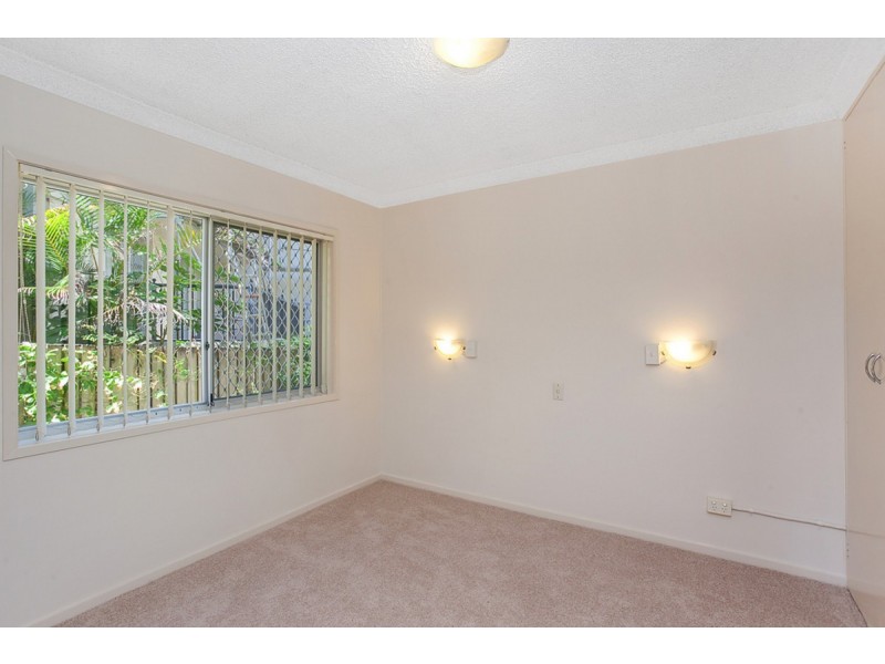 1/12 Markwell Avenue, Surfers Paradise QLD 4217
