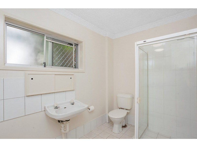 1/12 Markwell Avenue, Surfers Paradise QLD 4217