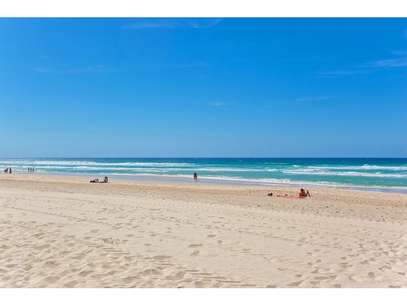 1/12 Markwell Avenue, Surfers Paradise QLD 4217