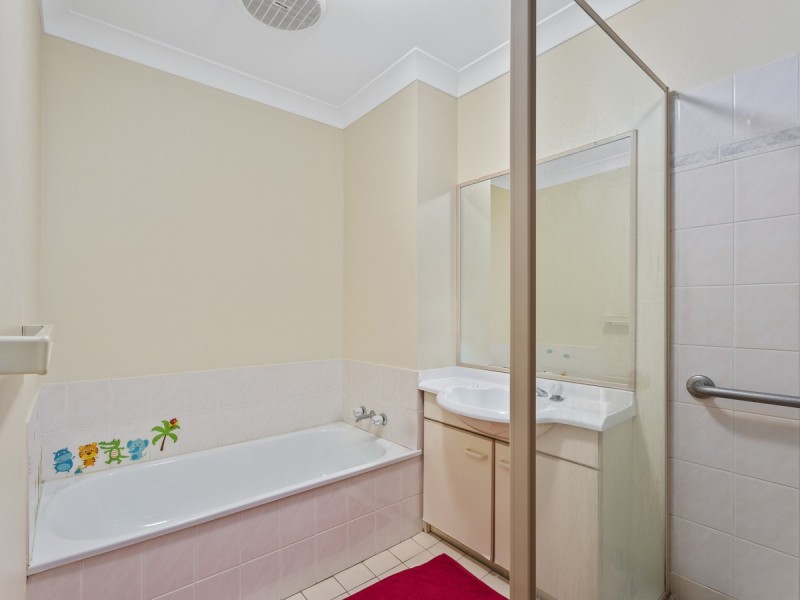 7/4 Bushmead Street, Nerang QLD 4211