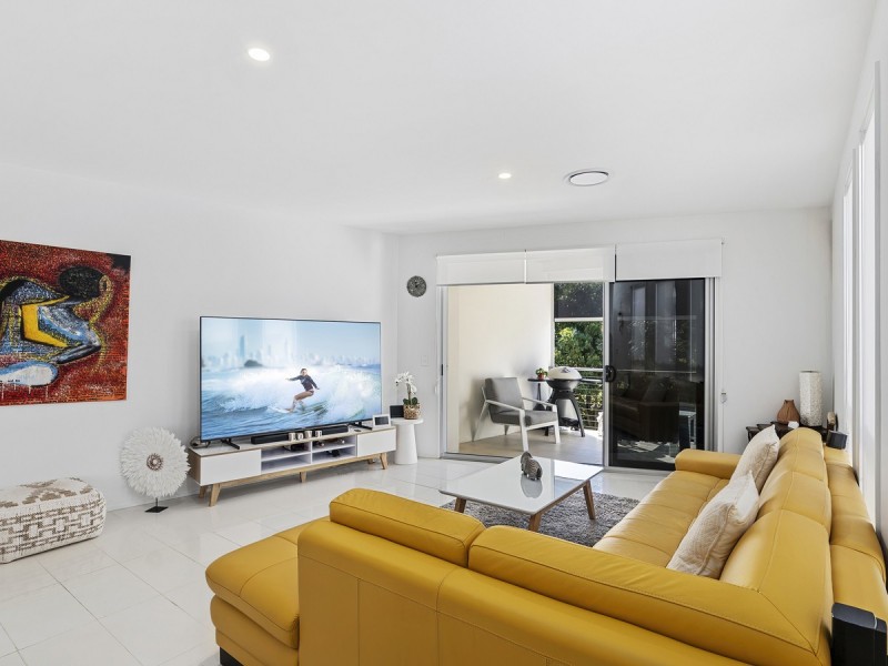 7/11 Cezaire Avenue, Varsity Lakes QLD 4227