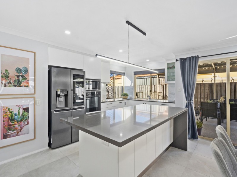6 Kowhai Place, Nerang QLD 4211