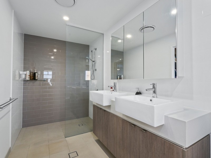 14 Sorrento Street, Hope Island QLD 4212